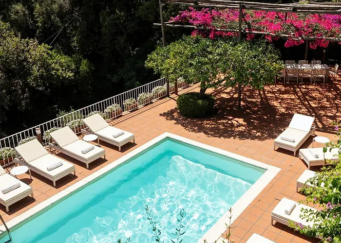 Santa Croce فيلة